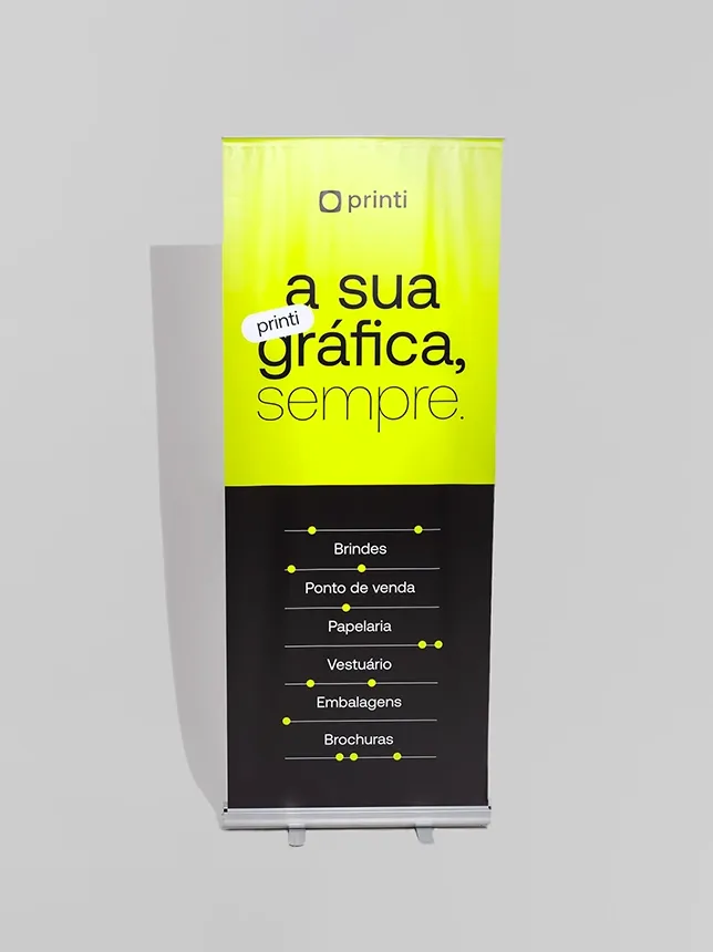 Banner Roll Up: compacto e durável, ideal para eventos e feiras. Personalize com design vibrante e atraente.