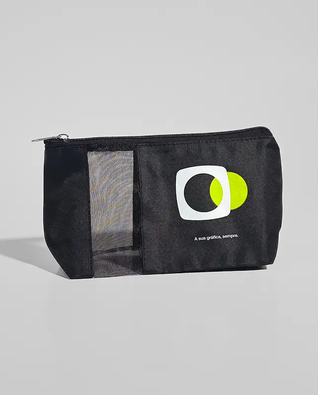 Personalize a Necessaire Annie e ofereça um brinde funcional para eventos, campanhas ou ações promocionais.